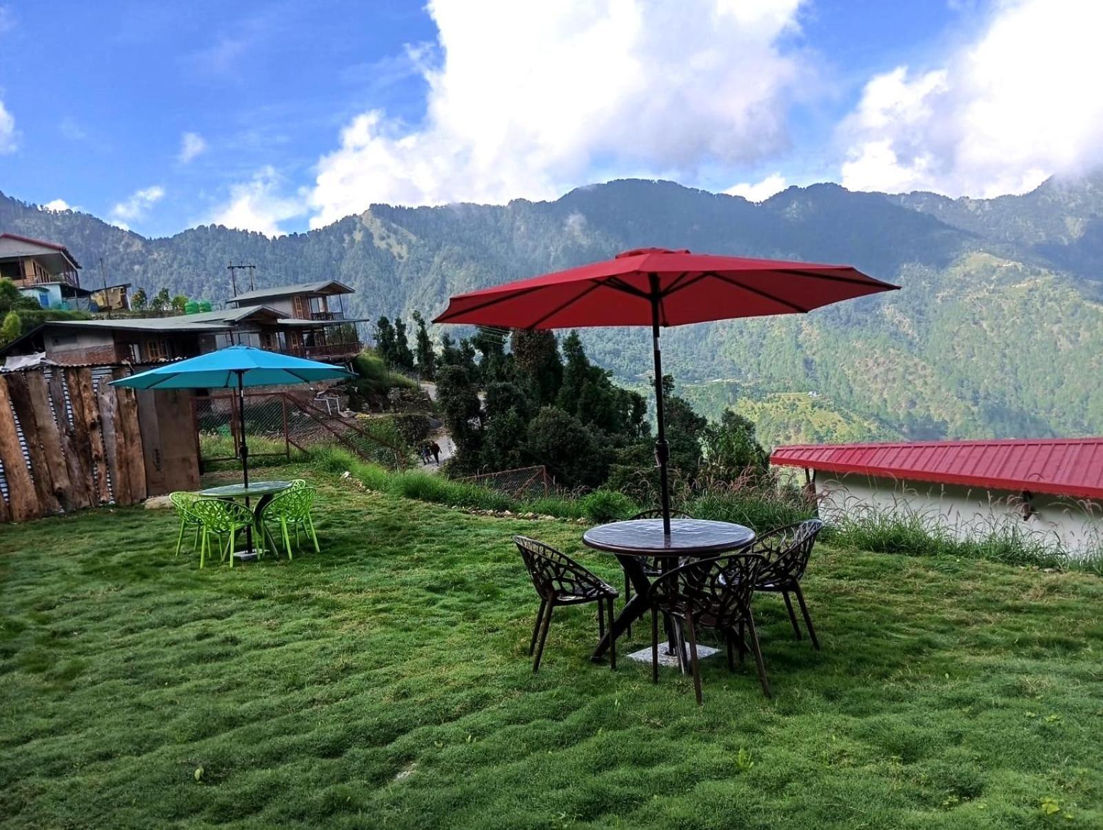 The Vintage Hill Village - Himalayan Boutique Resort Kanatal Ngoại thất bức ảnh