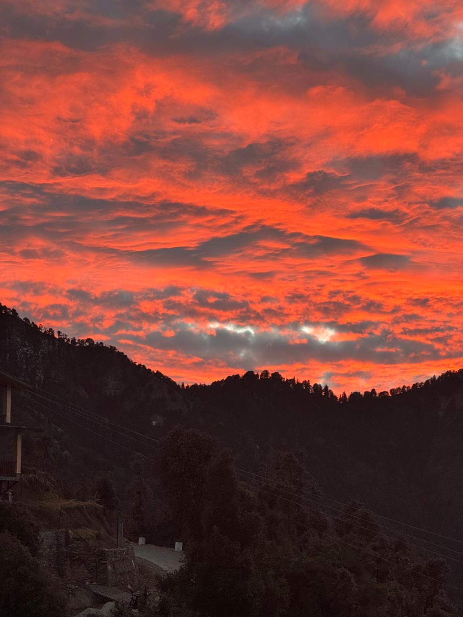 The Vintage Hill Village - Himalayan Boutique Resort Kanatal Ngoại thất bức ảnh